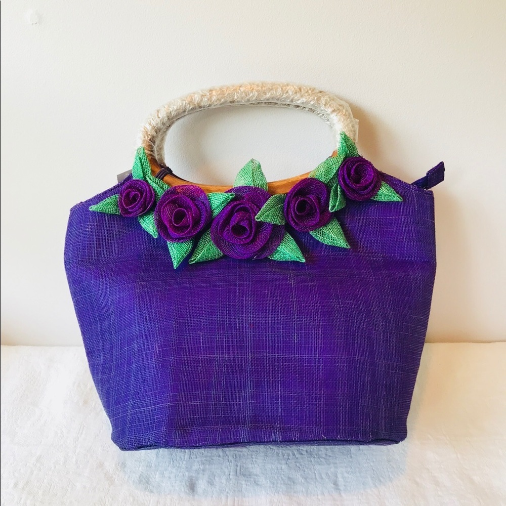 Stunning Floral Summer Bag....Wooden Handle - Picture 2 of 8